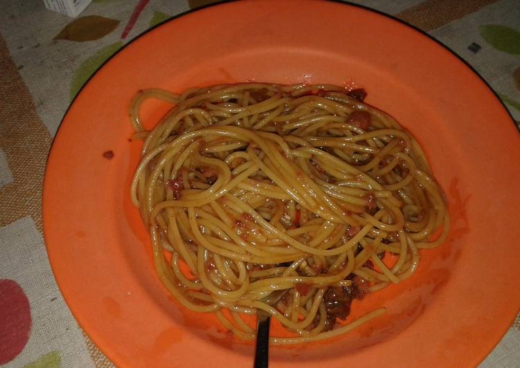 Resep Spaghetti kulit ayam pedas manis Anti Gagal