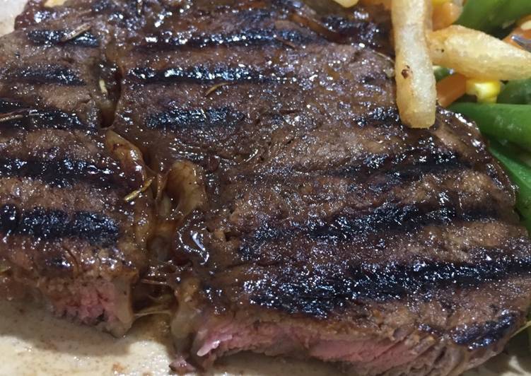 Resep Rib Eye Medium Well Steak oleh ucha Cookpad
