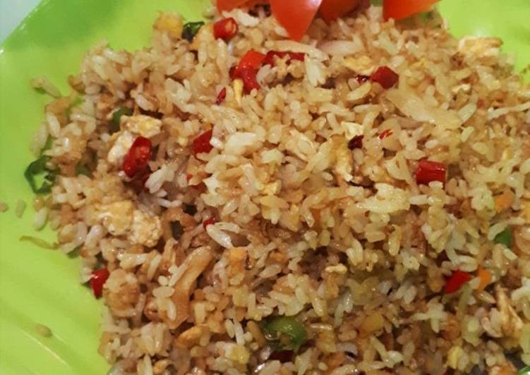 makanan Nasi goreng bumbu potong🤤 yang mengenyangkan