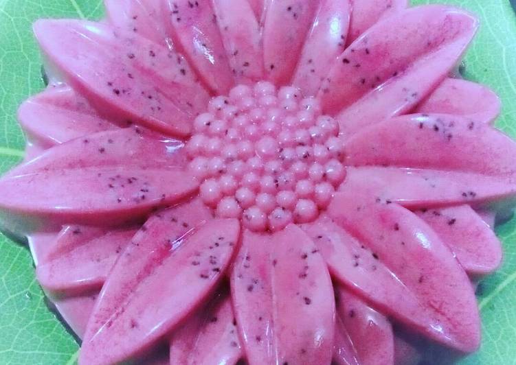 Puding Susu Buah Naga Simple