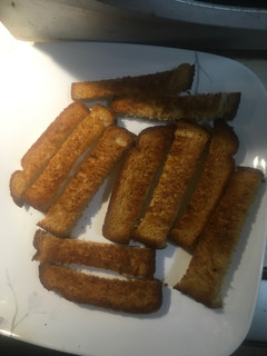 A picture of Toast sticks.