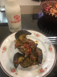 A picture of Peppered snails.