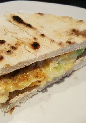 A picture of Omelette sandwich.