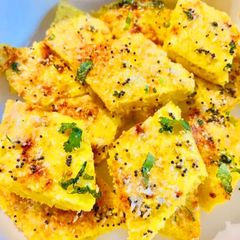 A picture of Suji & besan dhokla (instant recipe).