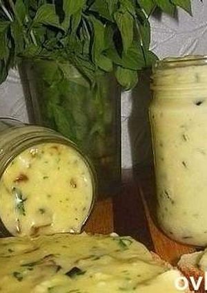 Фото Домашний плавленый сыр с шампиньонами - нереальная вкуснятина.