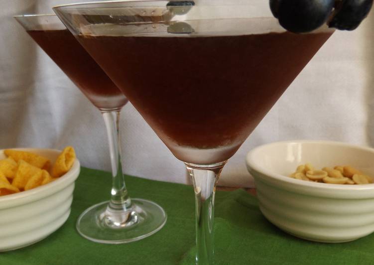 Vermut- gin con arándanos azules