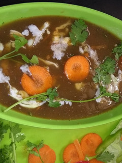 वेजिटेबल धनिया टोमेटो सूप (Vegetable dhaniya tomato soup recipe in hindi) रेसिपी मुख्य फोटो