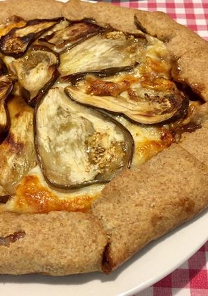 Foto di Galette integrale salata con melanzane