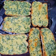 A picture of Garlic Bread.