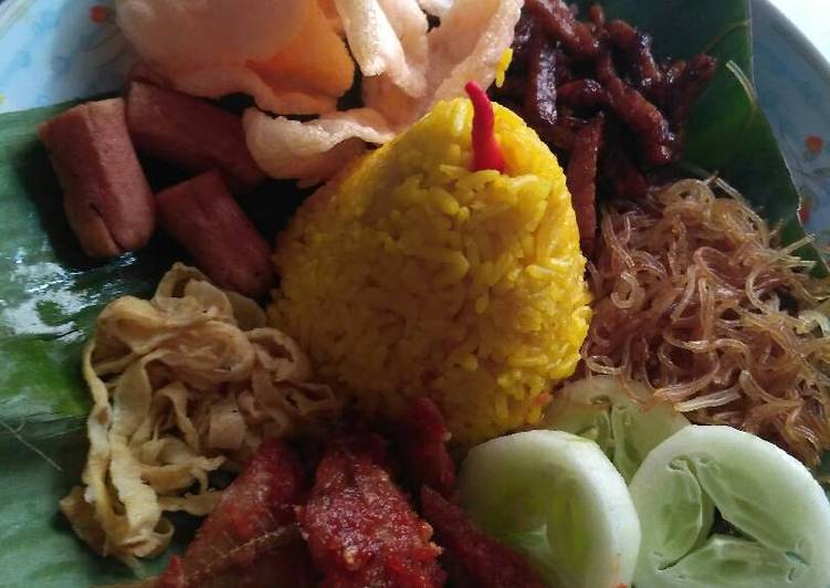 Nasi kuning magic com