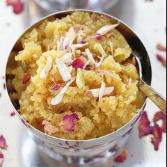 A picture of Moong dal halwa.
