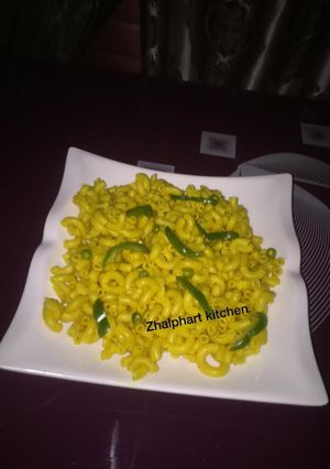 A picture of Turmeric pasta#Zoo.