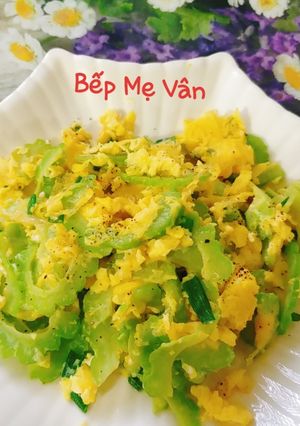 Hình của món Khổ qua xào trứng.