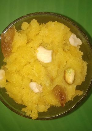 A picture of Moong halwa.