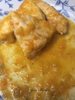 Una foto de Pollo en salsa de Naranjas