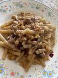 Pasta con radicchio, tonno e noci
