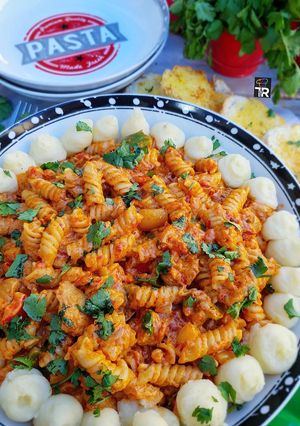 A picture of Chicken pasta.