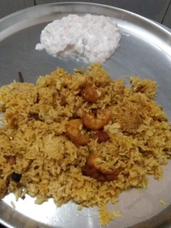 இறால் பிரியாணி(prawn biryani recipe in tamil) செய்முறை முக்கிய புகைப்படம்