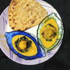 A picture of Plain tandoori roti.