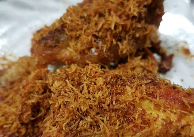 Ayam goreng serundeng