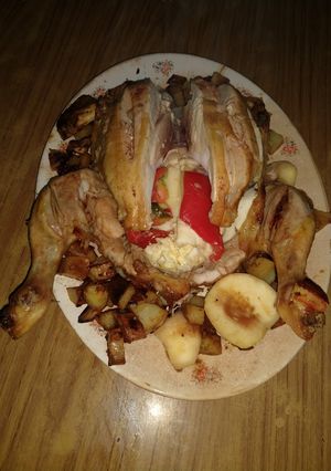 Una foto de Pollo al horno relleno