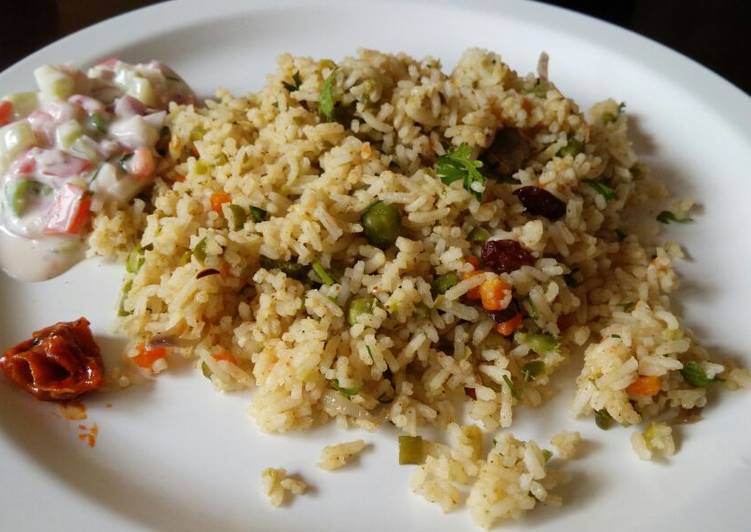 Recipe of Speedy Veg Pulao with Veg Raita
