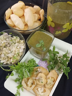 सूजी के गोलगप्पे (suji ke golgappe recipe in Hindi) रेसिपी मुख्य फोटो