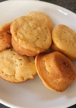 A picture of Best Apple Muffins Recipe.