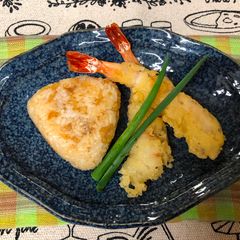 A picture of Japanese Tempura Flake Onigiri (Rice Ball).