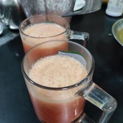 A picture of Pomegranate orange juice.