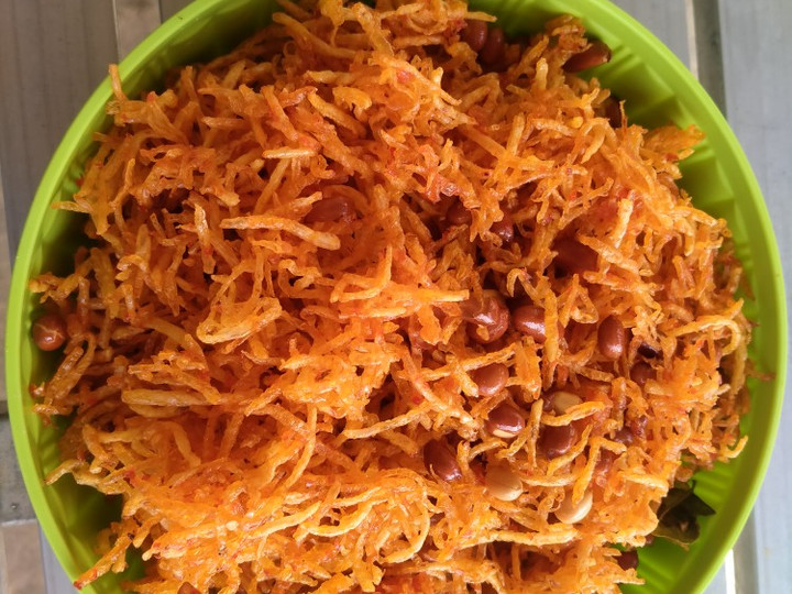 Wajib coba! Resep  membuat Sambel goreng kentang kering kacang untuk Idul Adha dijamin nikmat