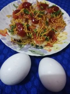 अंडा चाट (anda chaat recipe in marathi) रेसिपी चे मुख्य फोटो