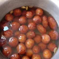 A picture of Milk powder Gulab jamun.