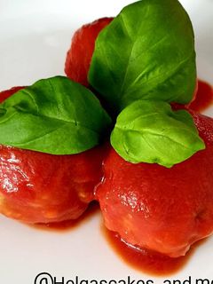 Hähnchen-Hackbällchen mit Tomatensoße Rezepthauptbild