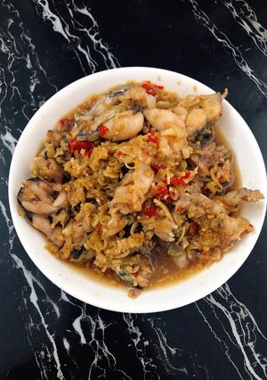 Hình của món Ếch xào xả ớt.