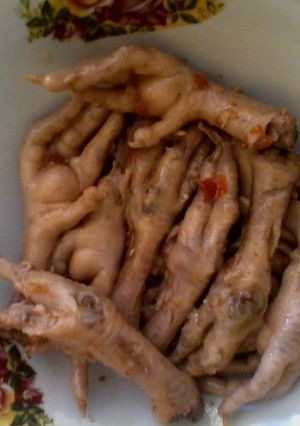 A picture of Chicken feet(makwanda in venda).