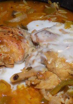 Una foto de Patas de Pollo con aceite de Dende, arroz y leche de coco !!!