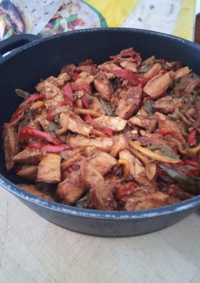 Una foto de Fajitas de Pollo al Pedro Ximénez
