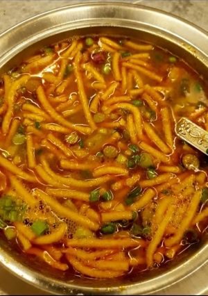 तीखी दाल सेव (Teekhi dal sev recipe in Hindi) रेसिपी मुख्य फोटो