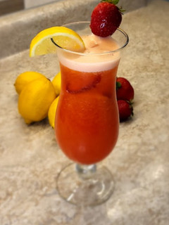 A picture of Refreshing Strawberry Lemonade.