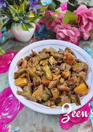 A picture of Sem Aloo Sabzi.