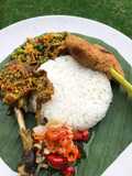 Nasi Bali (bebek betutu, sate lilit ayam, lawar kacang panjang)