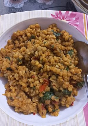 A picture of Bhuni hui chana dal ❤❤.