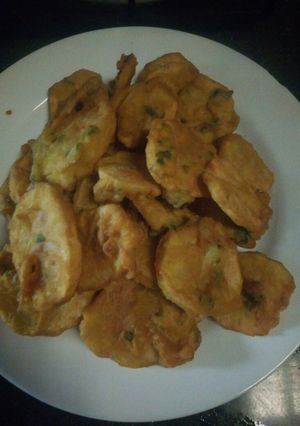 A picture of Tumeric bahjia.