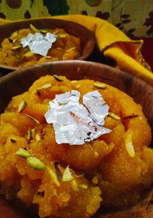 A picture of Makhandi halwa.