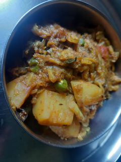 বাঁধাকপির ঘন্ট(Bandhakopir ghonto recipe in Bengali) রেসিপির প্রধান ছবি