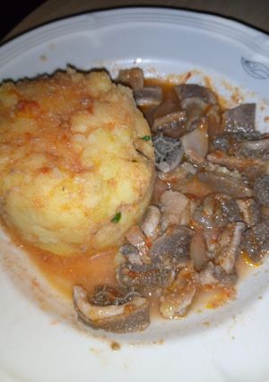 A picture of Mashed potatoes and matumbo.