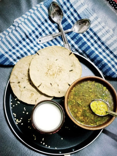 અડદ દાળ (Urad Dal Recipe In Gujarati) રેસીપી મુખ્ય ફોટો