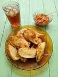 Pisang Goreng (dengan sambal terasi)