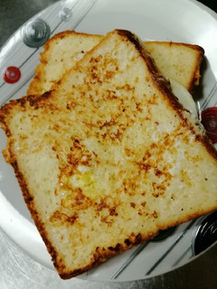 A picture of French Toast.